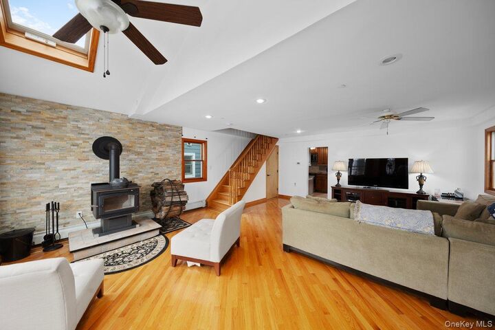 Property Photo: 118 6th Road NY 11693