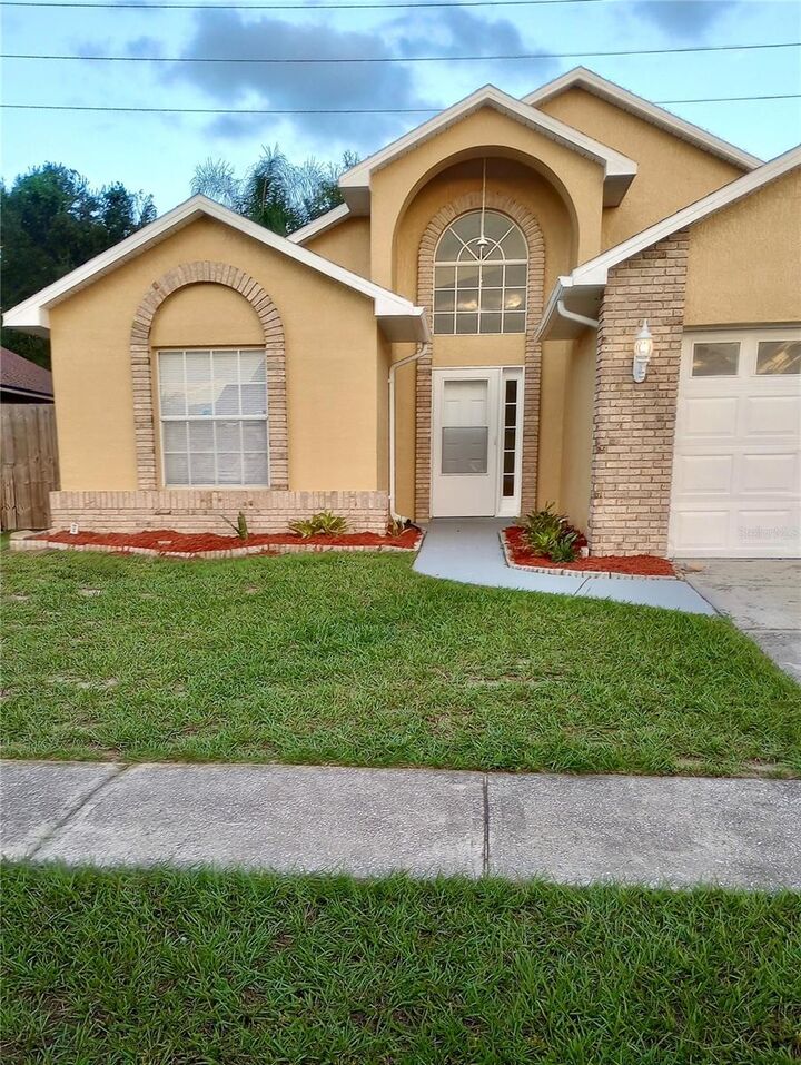 Property Photo:  1773 Tillstream Drive  FL 32818 