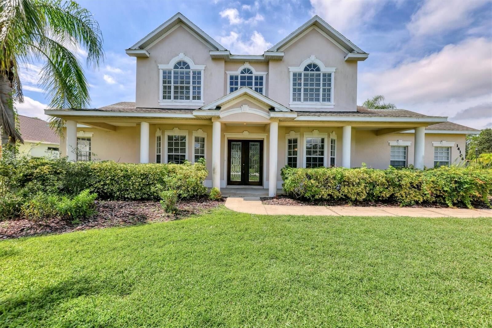 Property Photo: 14106 18th Place E FL 34212