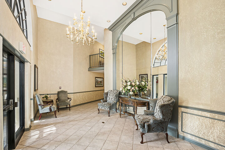 Property Photo:  511 Aurora Avenue 104  IL 60540 