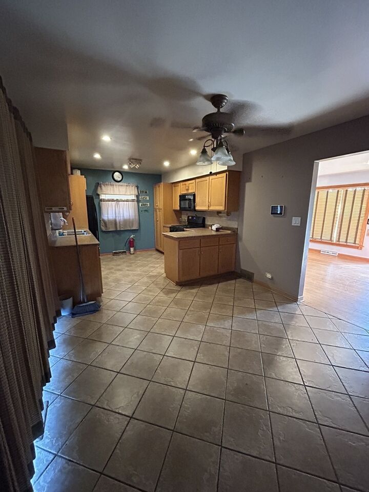 Property Photo: 16639 Dobson Avenue IL 60473