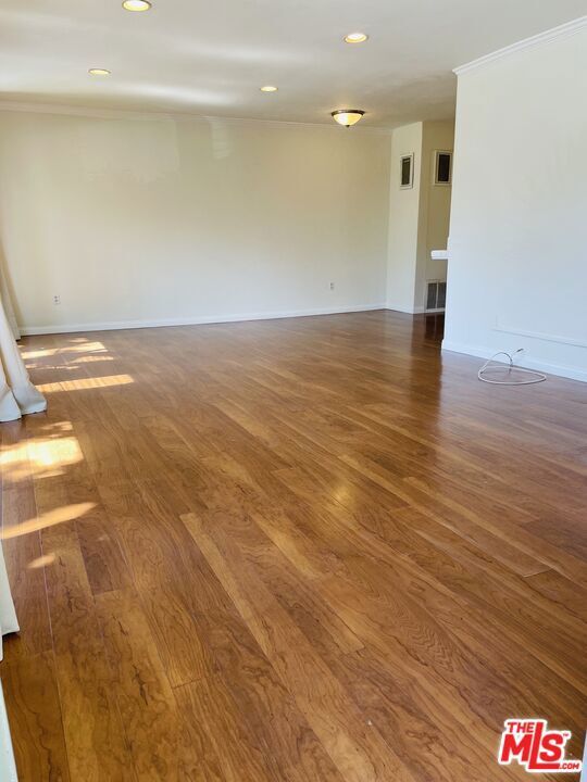 Property Photo:  11743 Mayfield 1  CA 90049 