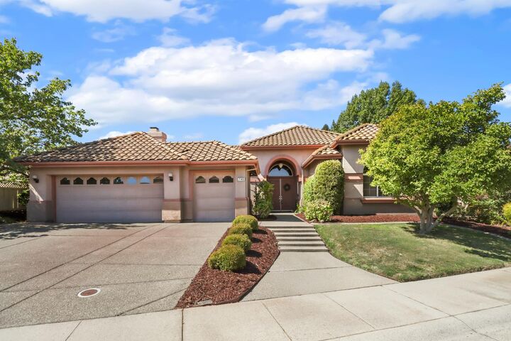 Property Photo:  7140 Kingbird Lane  CA 95747 