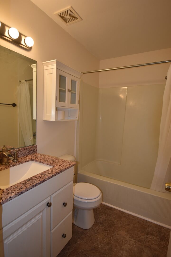Property Photo:  1807 Maymont Dr  TN 37130 
