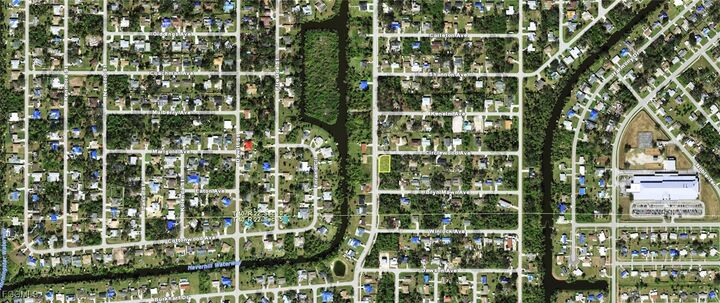 Property Photo: 21431 Circlewood Avenue FL 33952