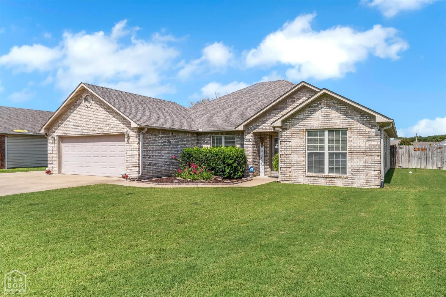 Property Photo:  4900 Lonoke  AR 72404 