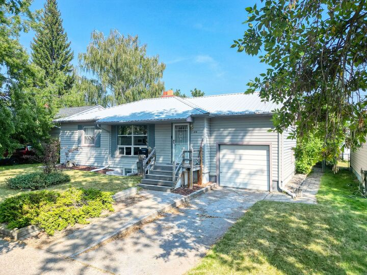 Property Photo:  679 1/2 4th Avenue  MT 59901 