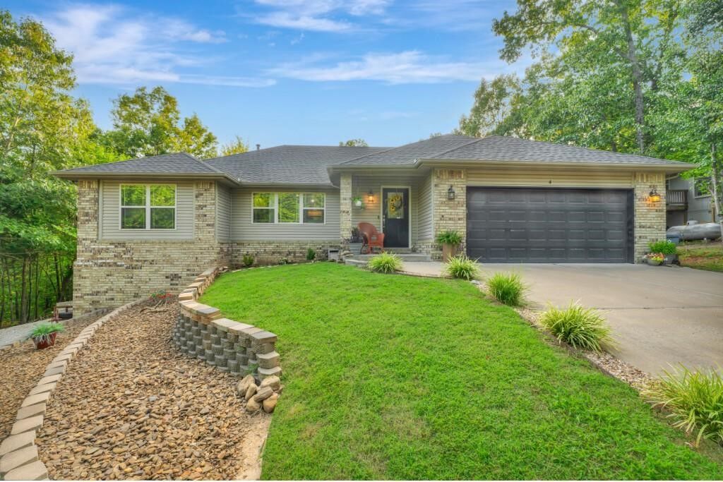 Property Photo: 4 Blenheim Lane AR 72715