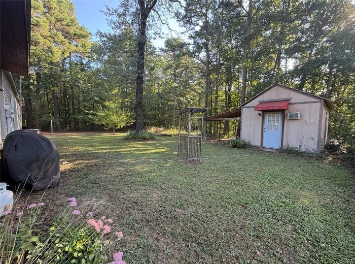 Property Photo:  747 Cr 4501  AR 72854 