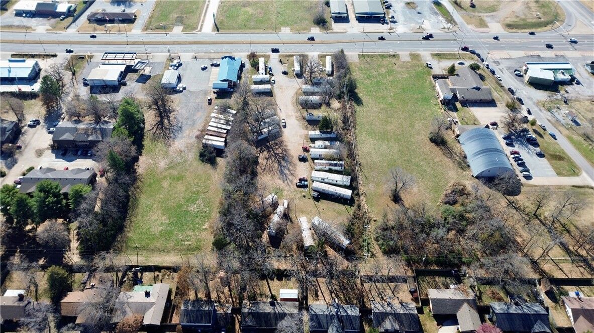 Property Photo:  2117 W Highway 412  AR 72761 