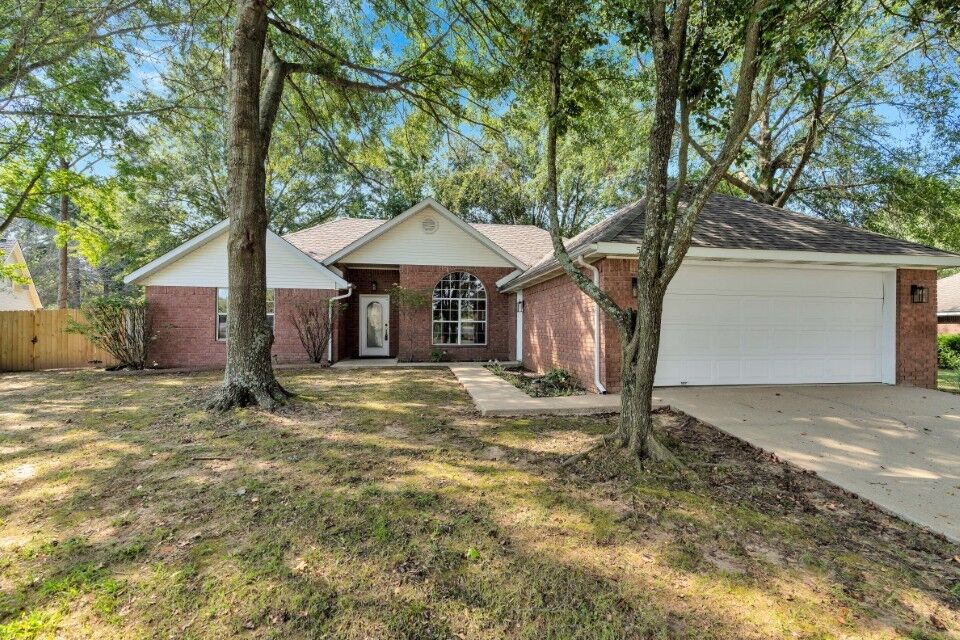 Property Photo:  5191 Cattail Court  AR 72701 