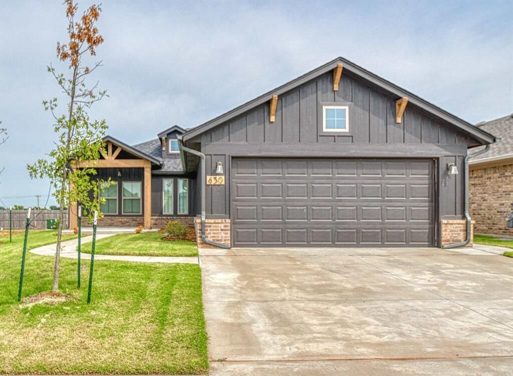 Property Photo:  630 Prairie Drive  OK 73044 