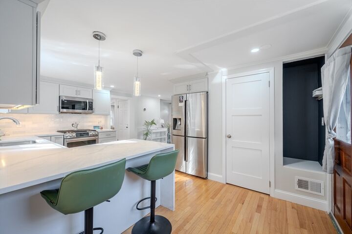 Property Photo: 4 Hog Hill Rd MA 01960