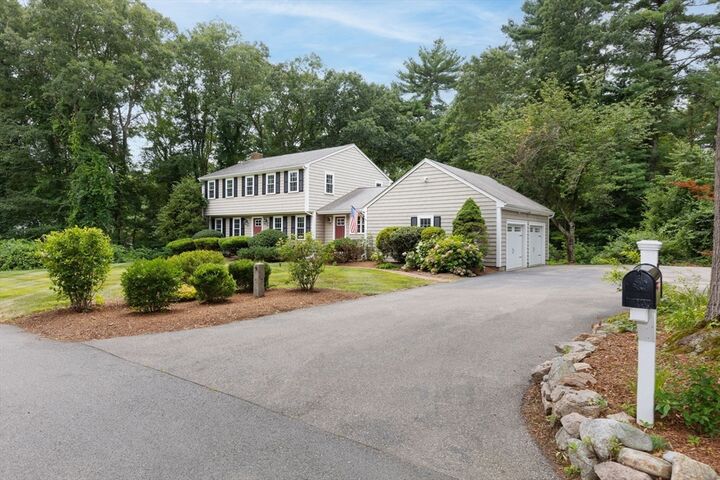 Property Photo:  9 Oak Ridge Drive  MA 02356 