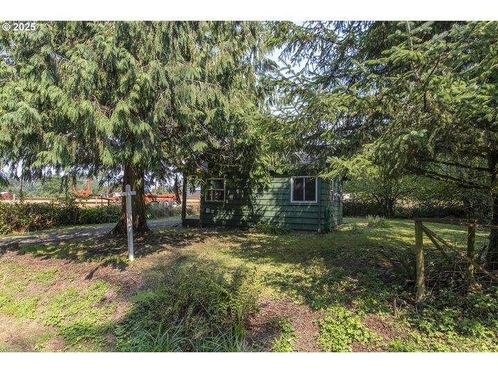 Property Photo:  90373 Highway 202  OR 97103 