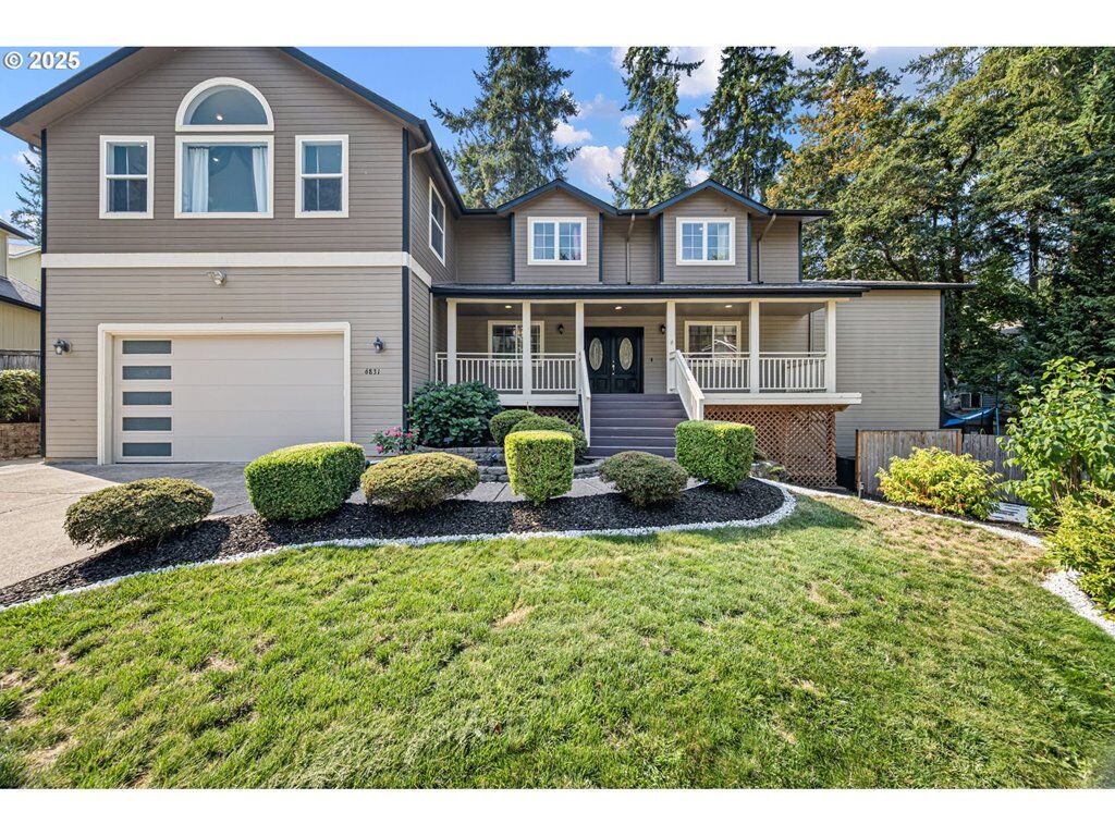 Property Photo:  6831 Holly St  OR 97478 