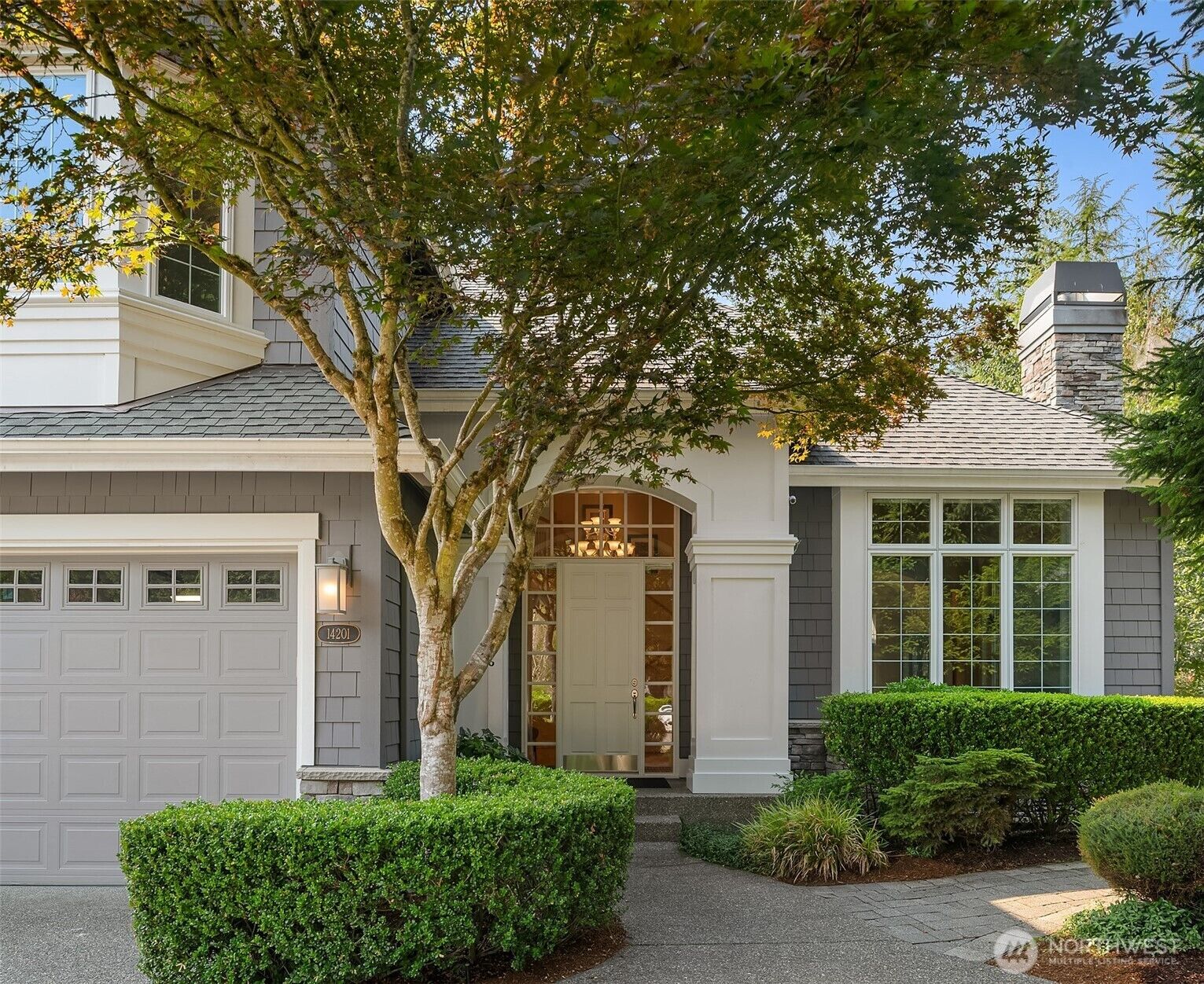 Property Photo:  14201 SE 87th Place  WA 98059 