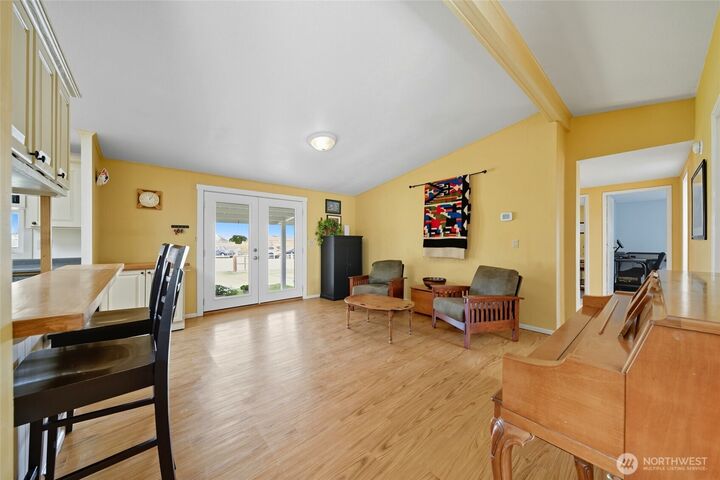 Property Photo:  7082  Stateline Road  WA 99360 