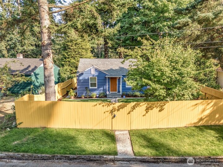14330  24th Place NE  Seattle WA 98125 photo
