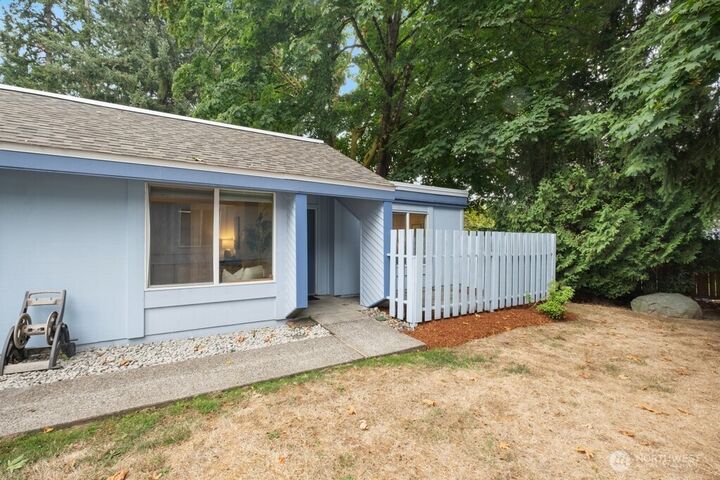 Property Photo: 4300 Sunset Boulevard L3 WA 98059