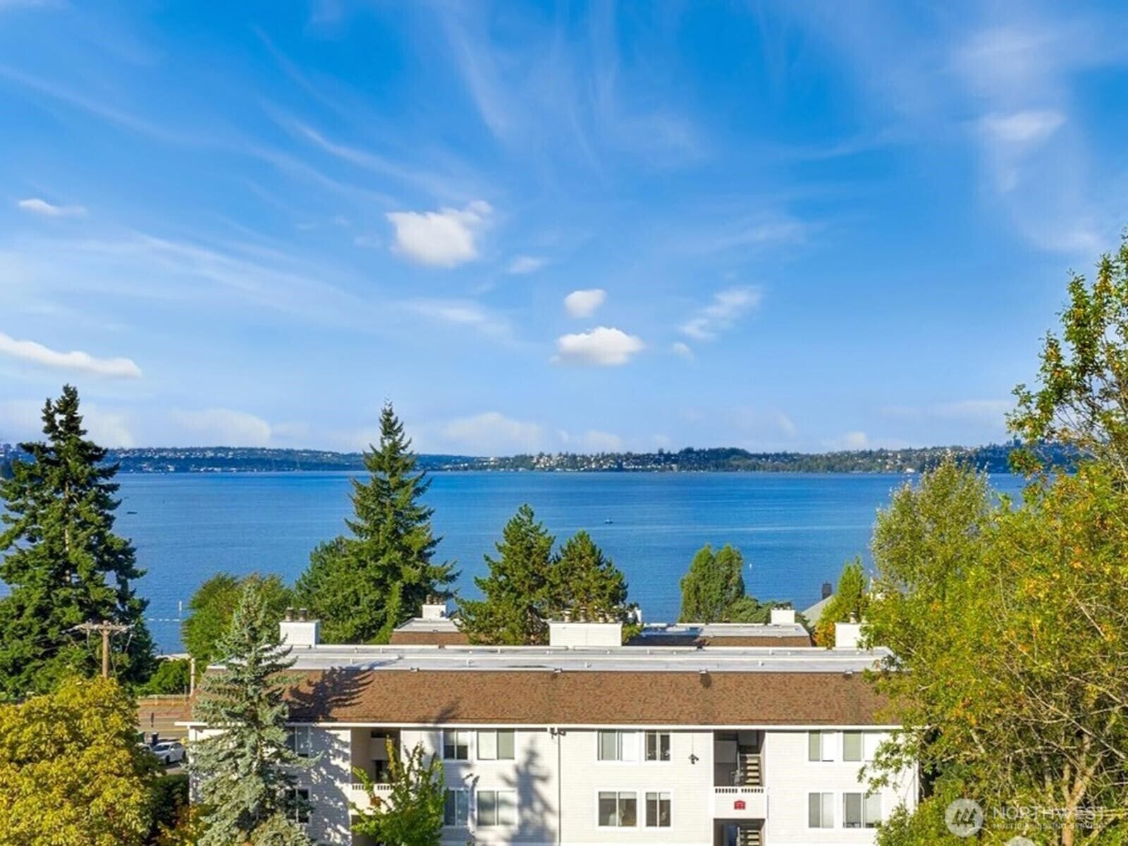 Property Photo:  10110 NE 60th Street 107  WA 98033 