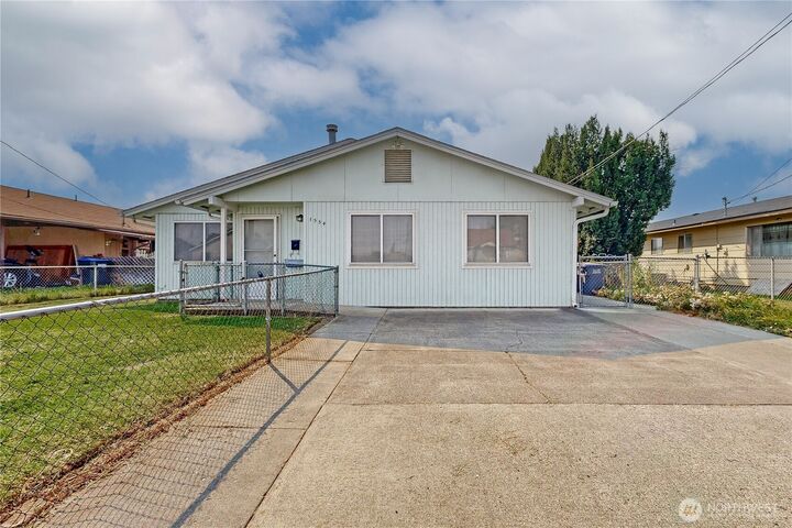 1554 E Alder Street  Walla Walla WA 99362 photo