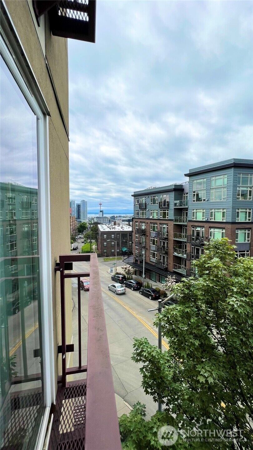 Property Photo:  1711 E Olive Way 408  WA 98102 