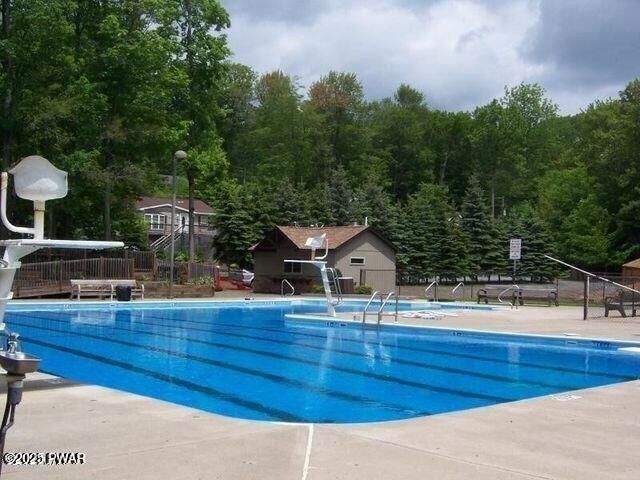 Property Photo:  3 Cypress Court  PA 18436 