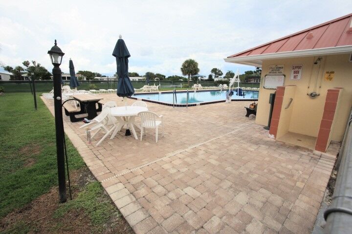 Property Photo:  1082 Parkway Lane  FL 32976 