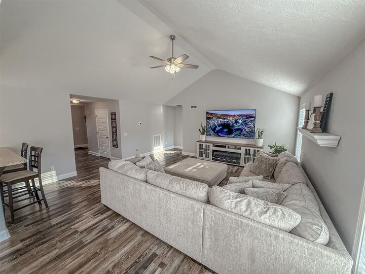Property Photo:  477 Deluth Court  KY 42101 