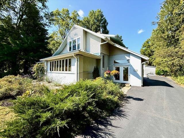 Property Photo: 906 Abington Pike IN 47374