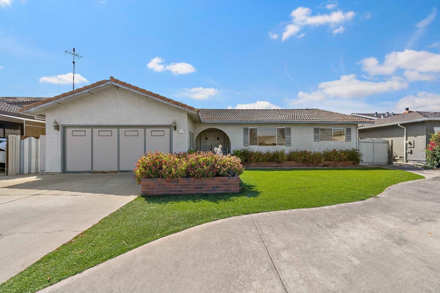 Property Photo:  6137 Oak Forest Way  CA 95120 