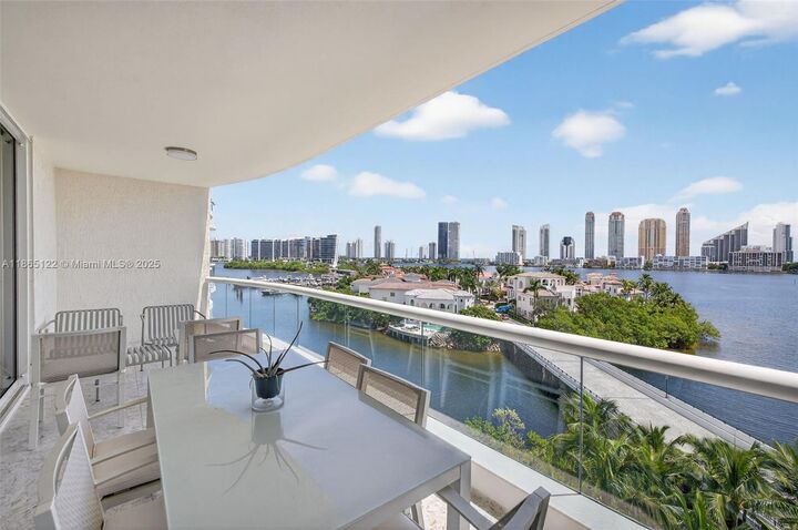 Property Photo:  6000 Island Blvd 707  FL 33160 