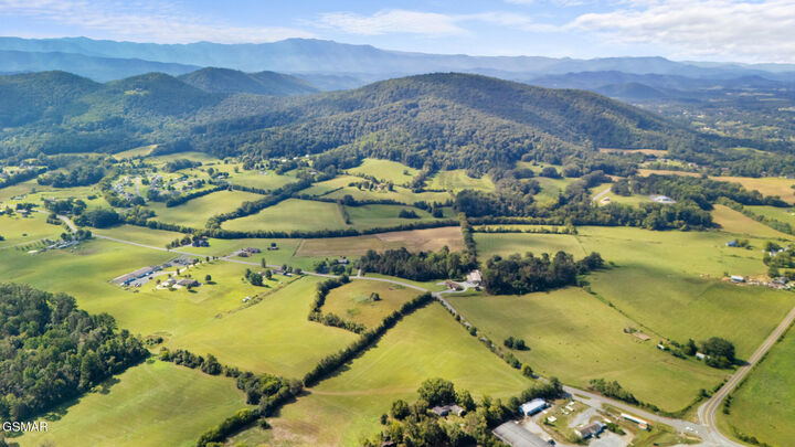 Property Photo: 1 Thomas Cross Rd TN 37876