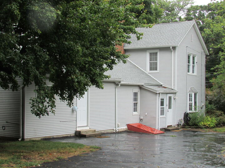 252 Oronoque Road  Milford CT 06461 photo