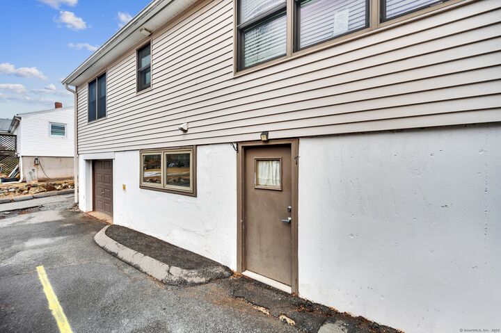 Property Photo: 269 West Washington Street CT 06010