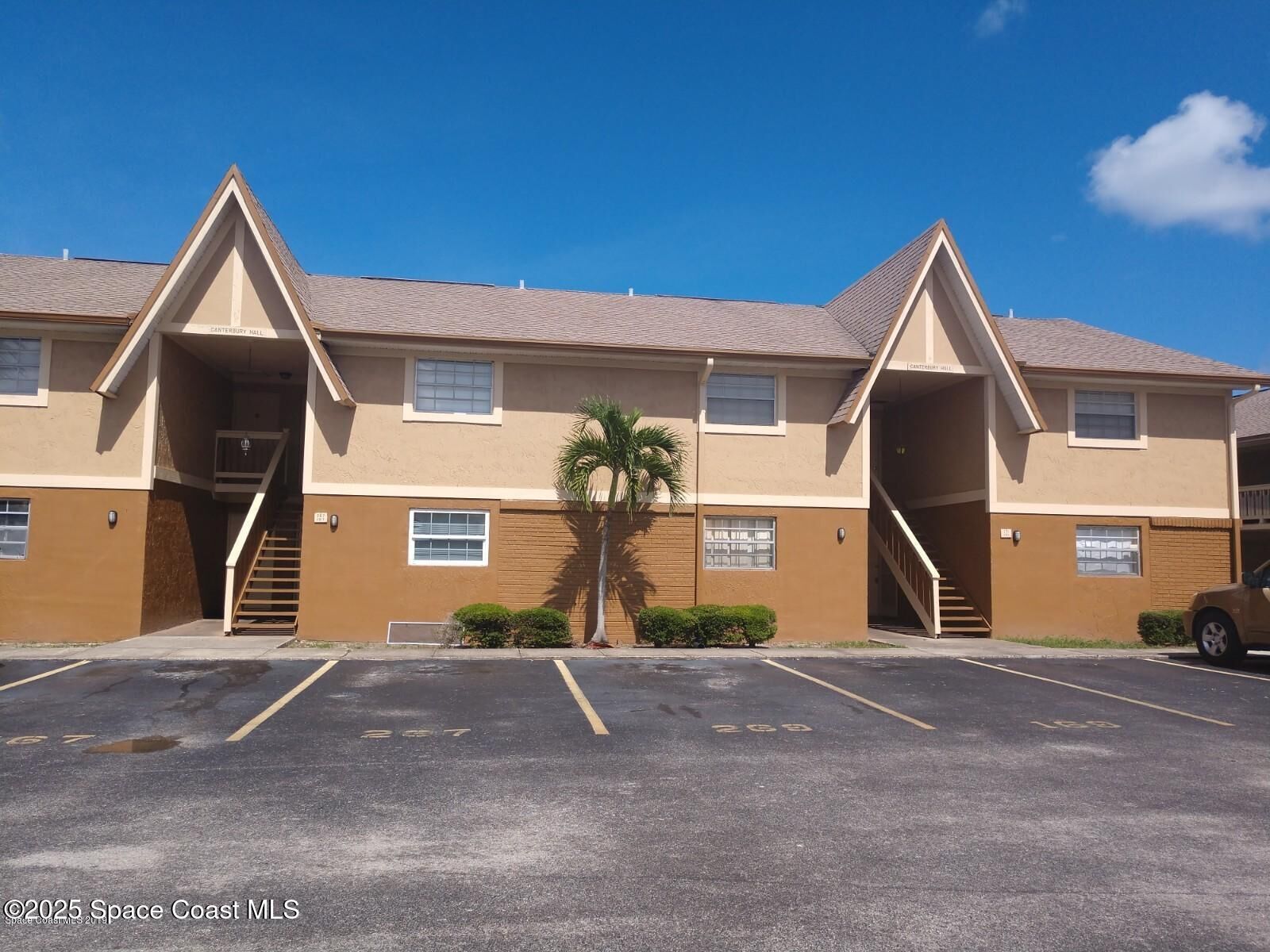 Property Photo:  269 Ulster Court  FL 32935