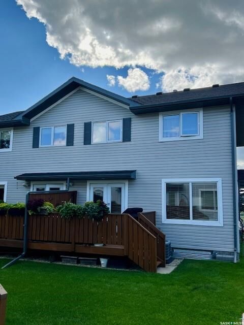 Property Photo: 110 Dulmage Crescent 15 SK S7T 0C7