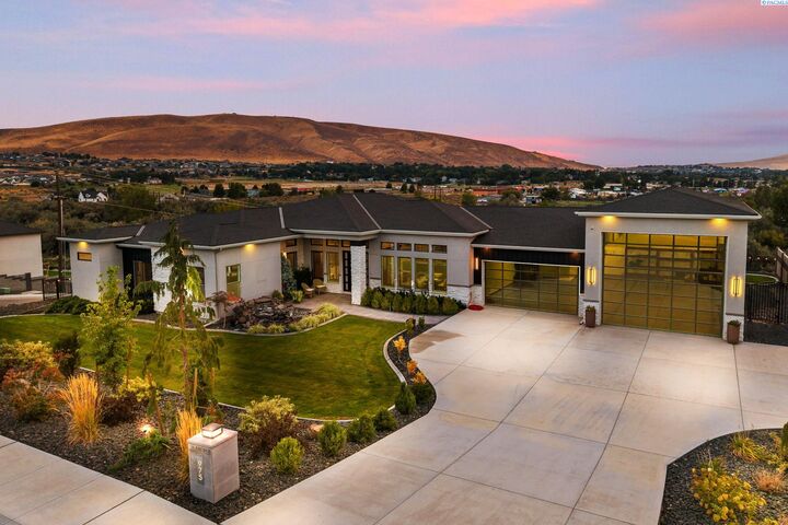 975 Rieve Court  Richland WA 99352 photo
