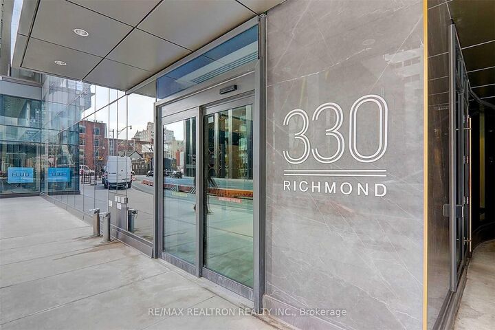 Property Photo:  330 Richmond Street W 2512  ON M5V 1X2 