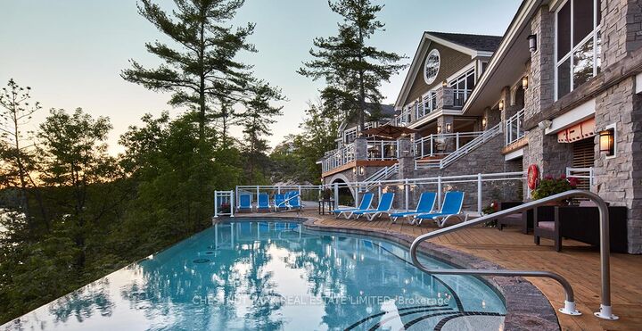 Property Photo:  1869 Muskoka District Road 118 West N/A 4  ON P1L 1W8 