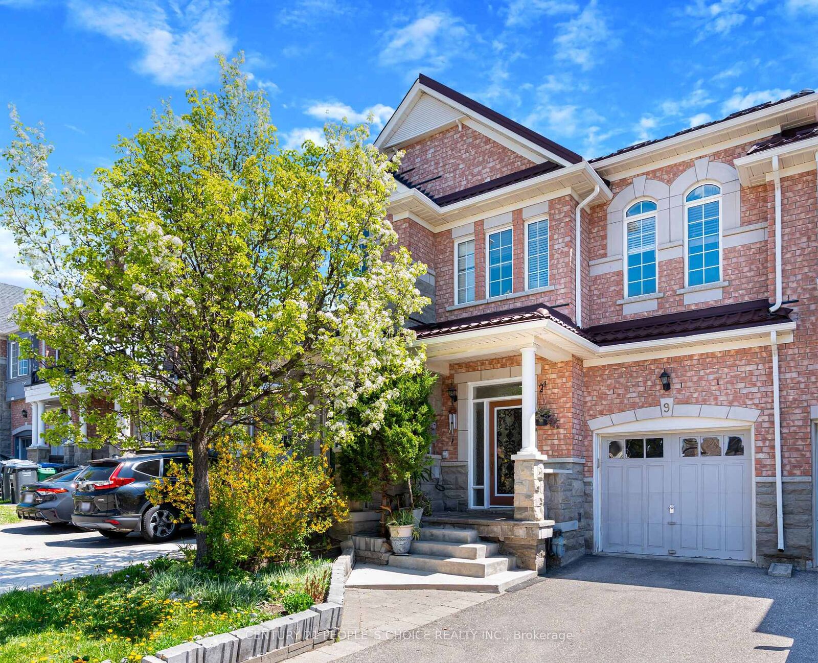 Property Photo:  9 Saint Eugene Street  ON L6Y 0N5 