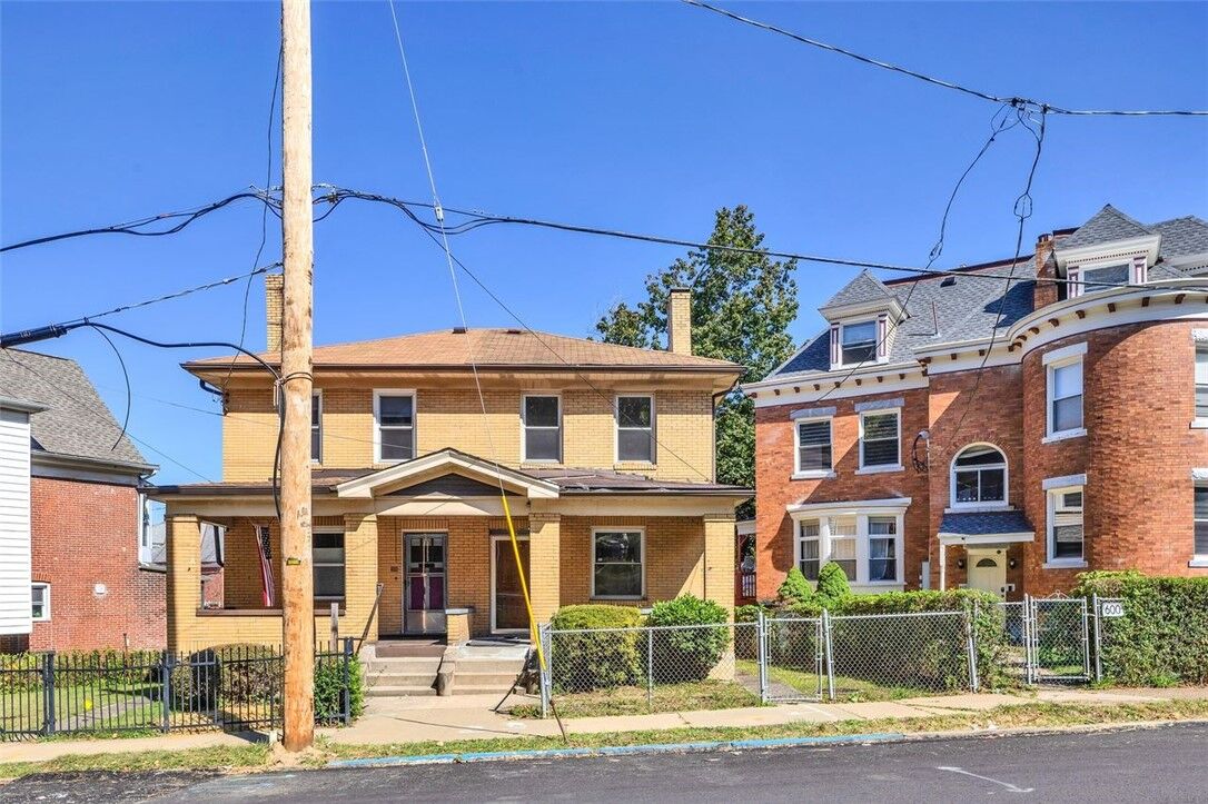 Property Photo:  610 Chislett St  PA 15206 