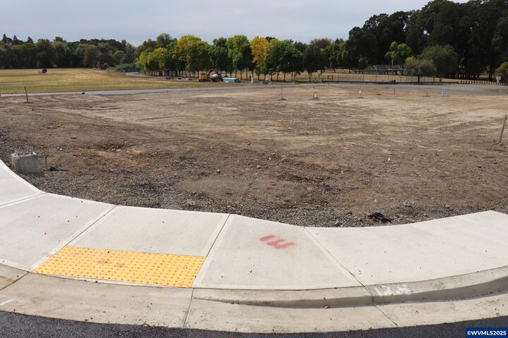 Property Photo:  Lot 2 Block 6 W Grant St  OR 97111 
