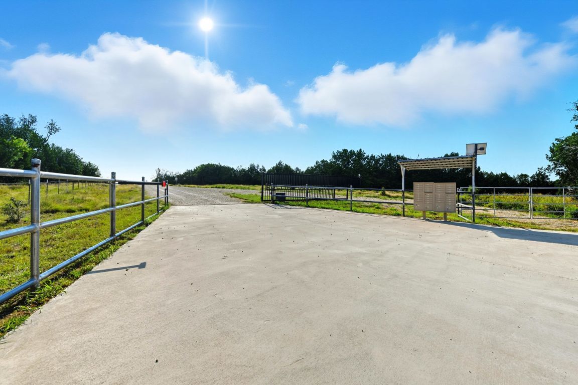 Property Photo:  405 Valley Oak Drive  TX 76844 