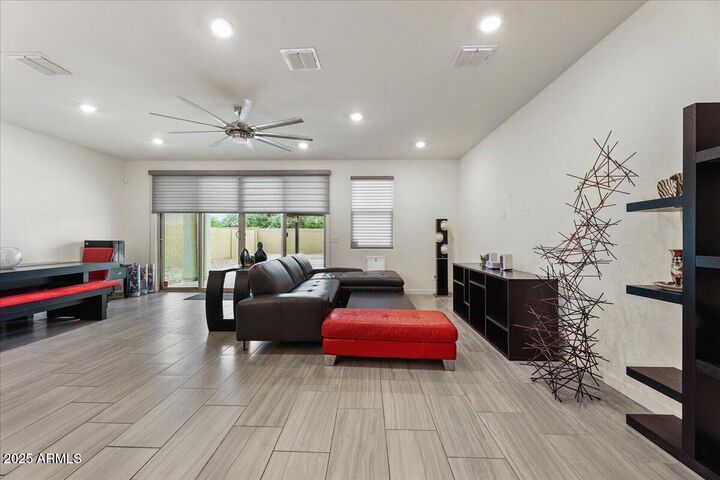 Property Photo:  2745 W Pollack Street  AZ 85041 
