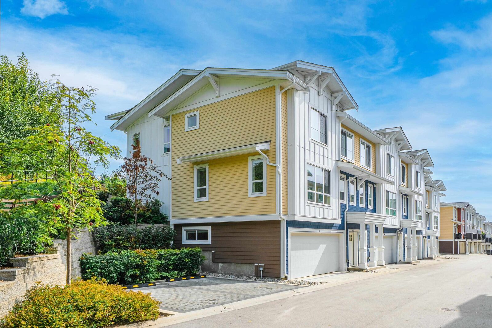 Property Photo: 16561 17A Avenue 81 BC V3Z 1J3