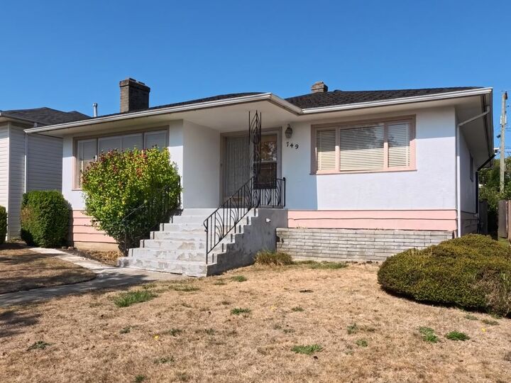 Property Photo:  749 W 60th Avenue  BC V6P 2A1 