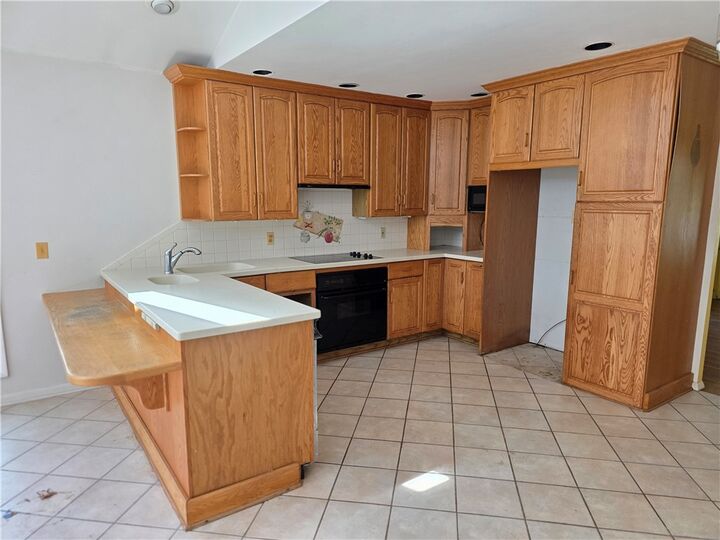 Property Photo:  40 Oak Hill  NY 14526 