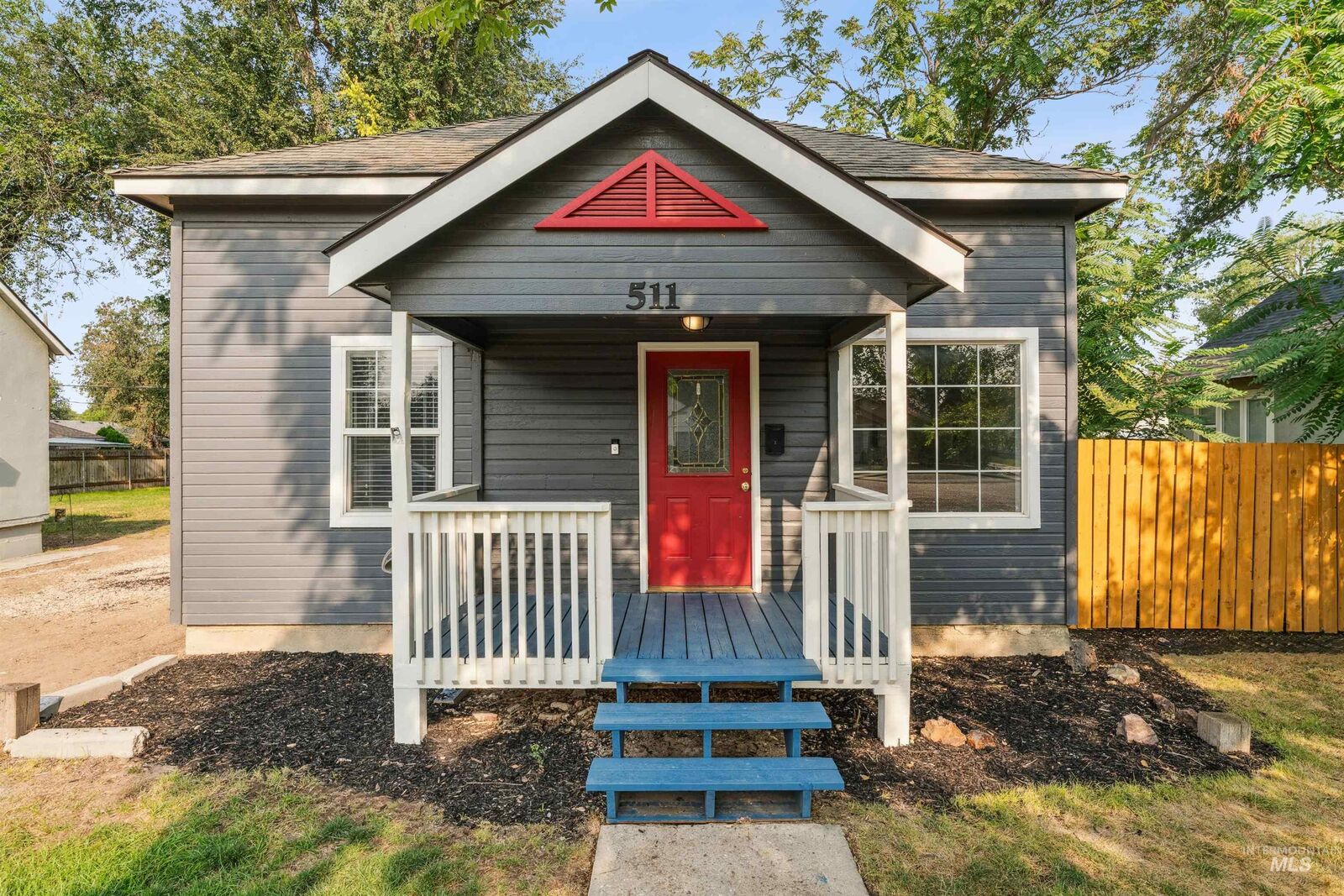 Property Photo:  511 20th Ave S  ID 83651 